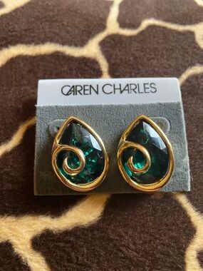 Vintage 80’s  Caren Charles Gold Tone and Green